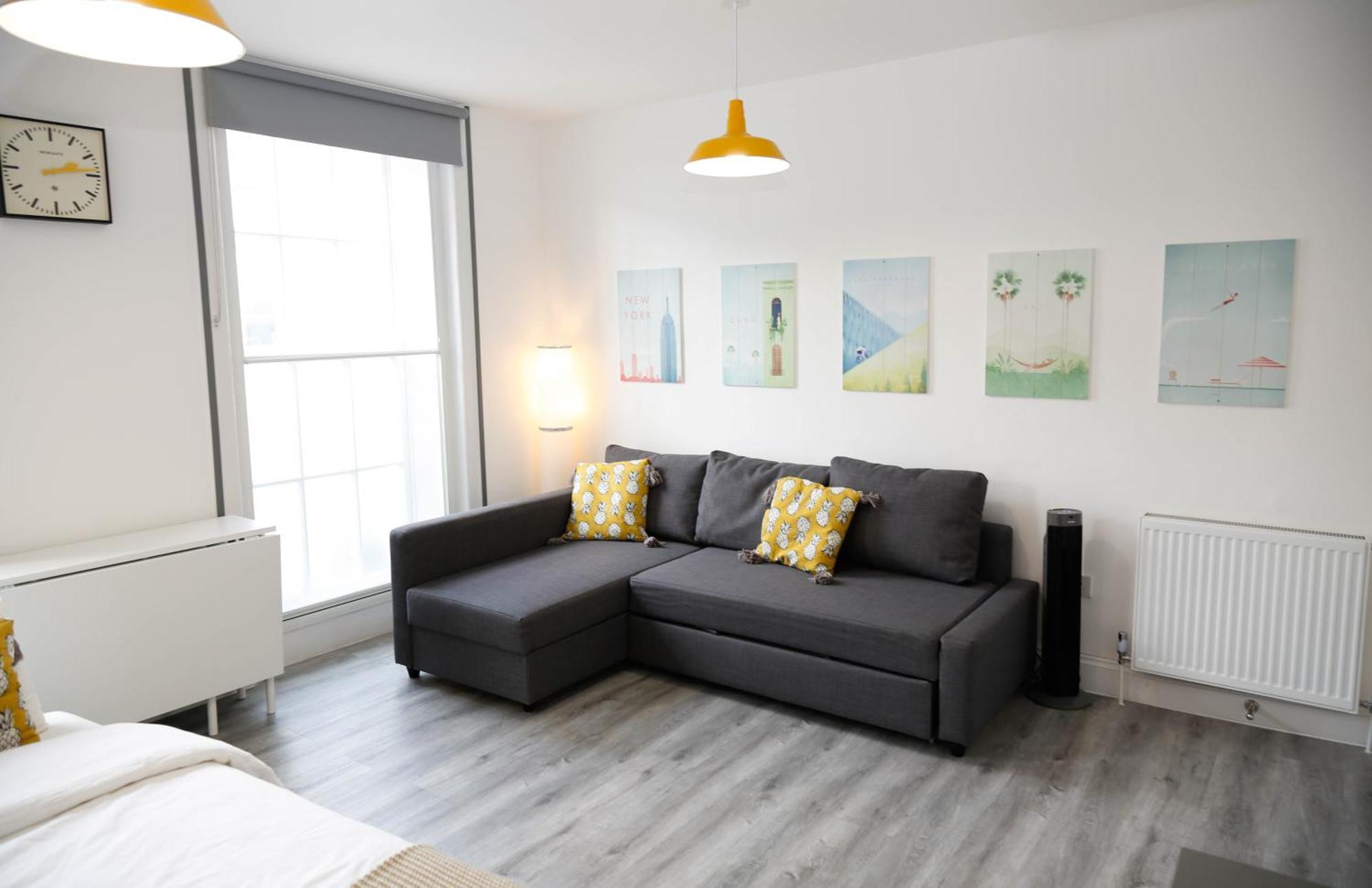 Luxury Rooms In Camden Town Near Shops, Cafes, Bars & Metro With Shared Bathrooms لندن المظهر الخارجي الصورة