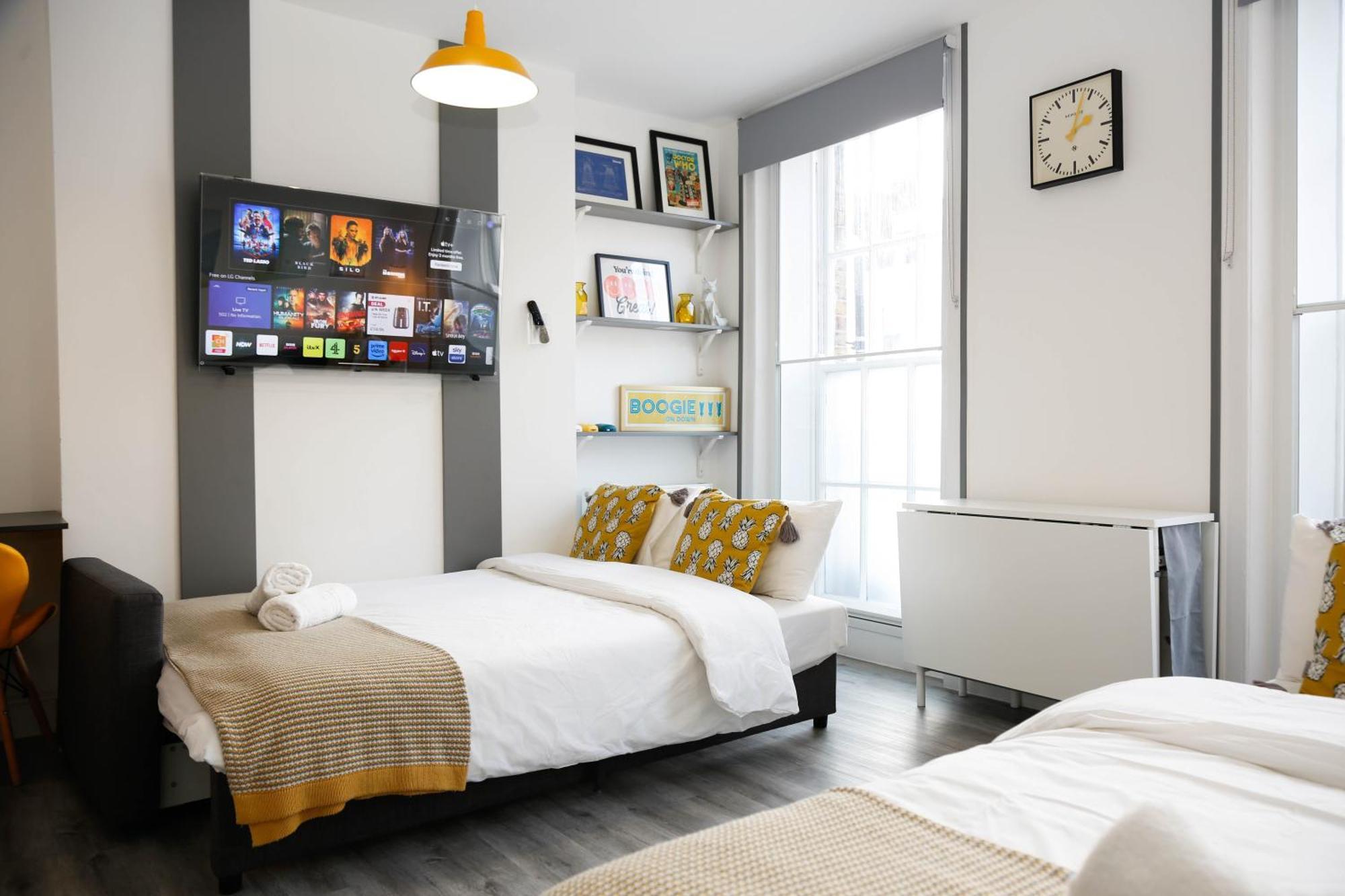 Luxury Rooms In Camden Town Near Shops, Cafes, Bars & Metro With Shared Bathrooms لندن المظهر الخارجي الصورة