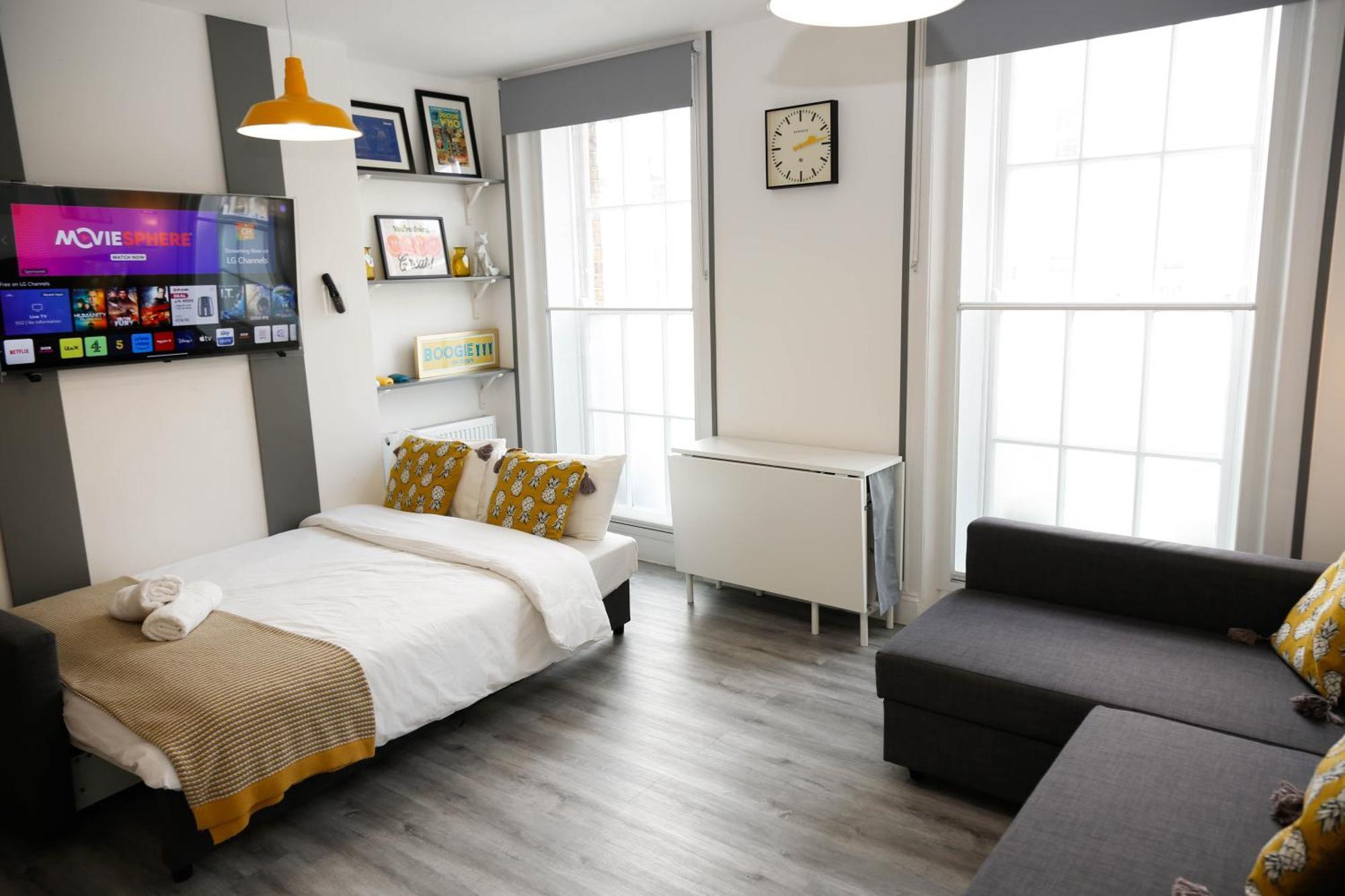 Luxury Rooms In Camden Town Near Shops, Cafes, Bars & Metro With Shared Bathrooms لندن المظهر الخارجي الصورة