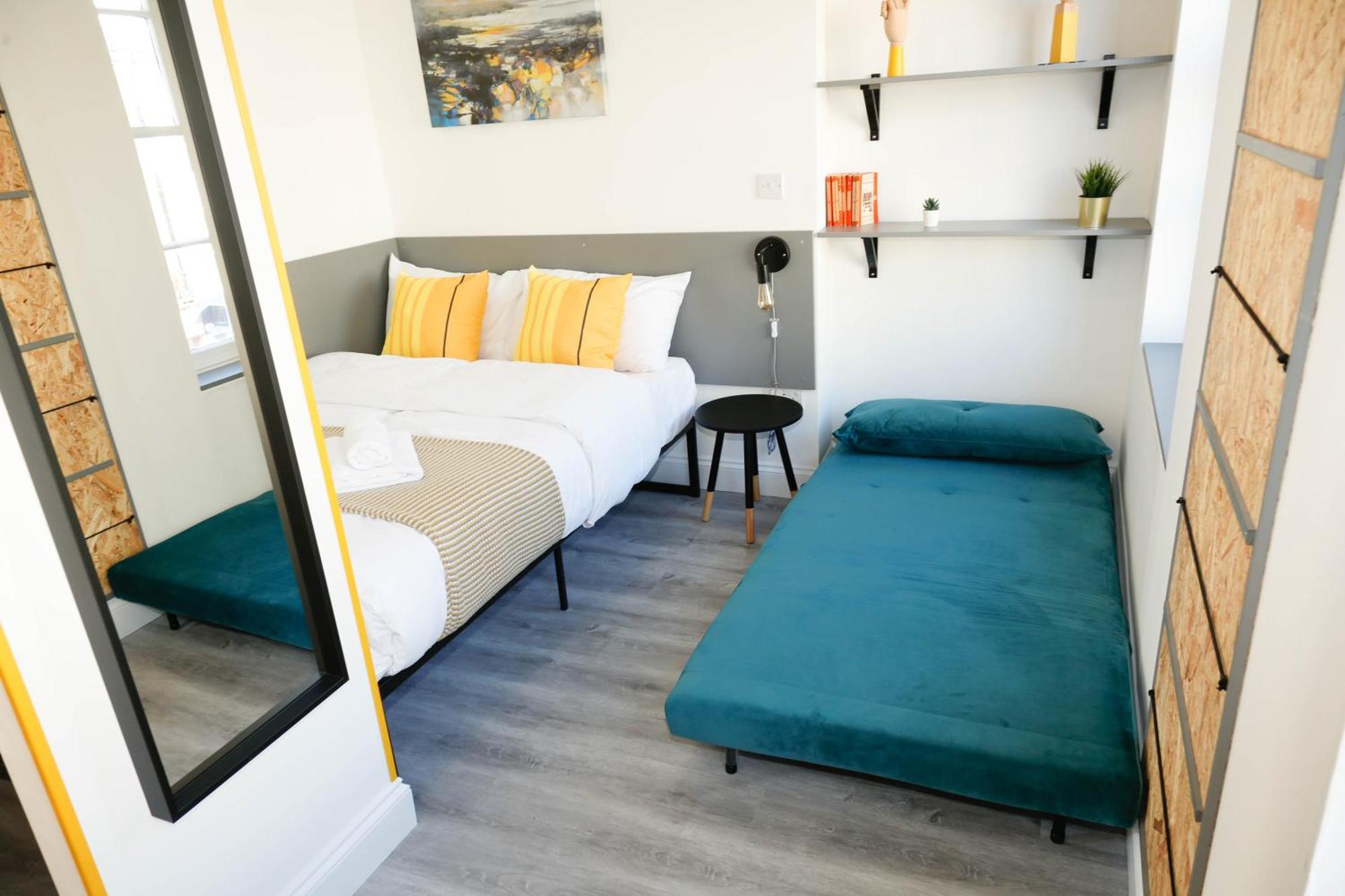 Luxury Rooms In Camden Town Near Shops, Cafes, Bars & Metro With Shared Bathrooms لندن المظهر الخارجي الصورة